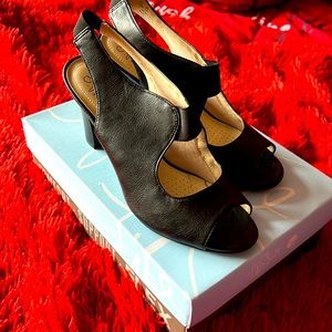 Life Stride Celestia slide on heel